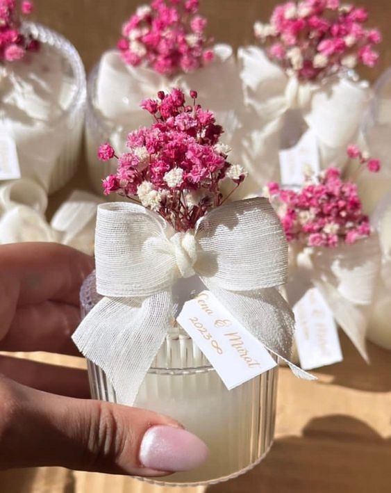 Stunning Candle Wedding Favors