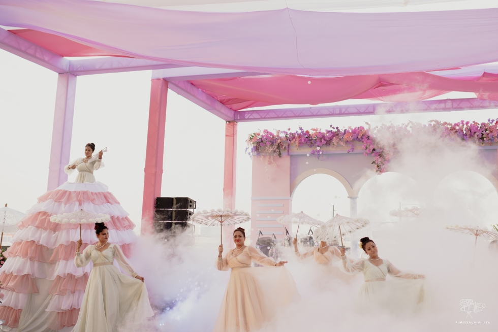 A Glitzy Indian Destination Wedding in Dubai A Glitzy Indian Destination Wedding in Dubai