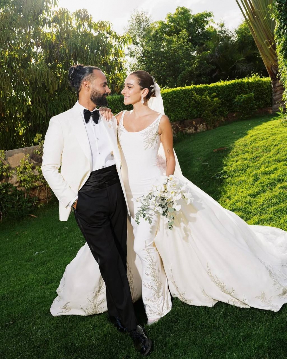 The Modern and Elegant Wedding of Egyptian Actress Amina Khalil