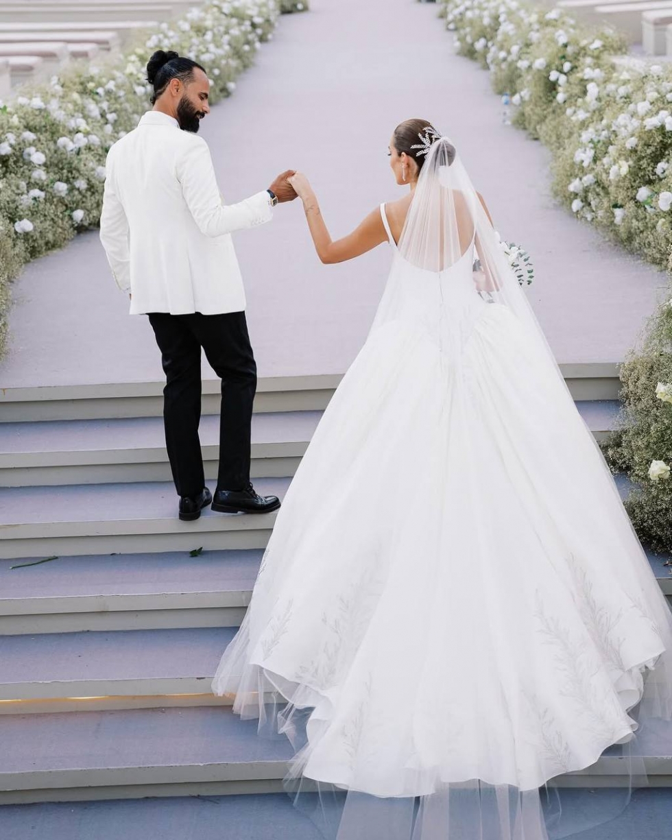 The Modern and Elegant Wedding of Egyptian Actress Amina Khalil