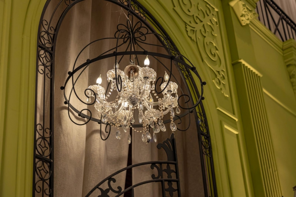 Palm Trees and Velvet Greens: A Tropical Wedding in Bahrain