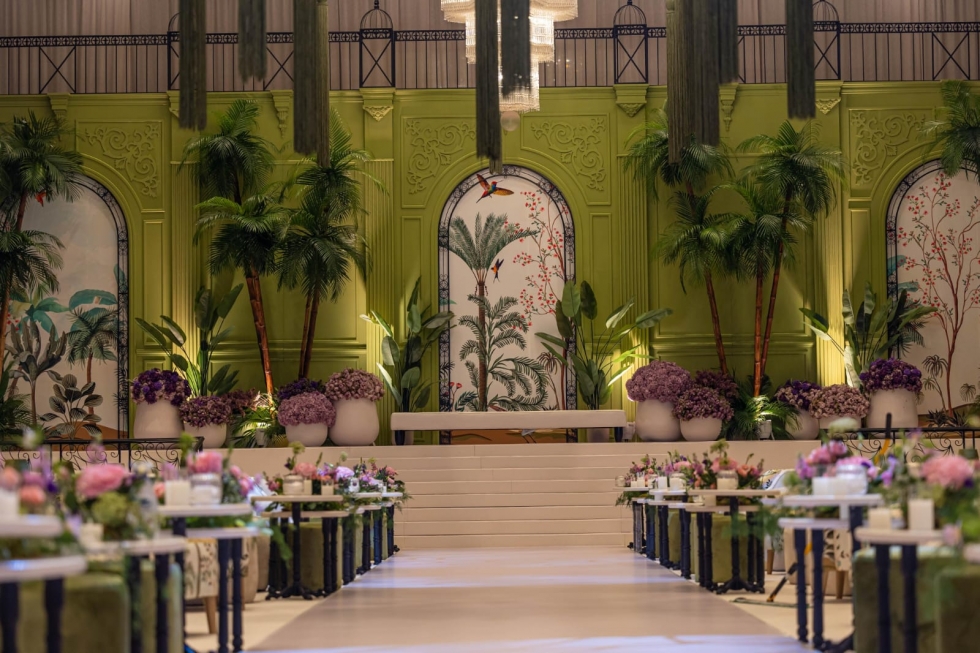 Palm Trees and Velvet Greens: A Tropical Wedding in Bahrain