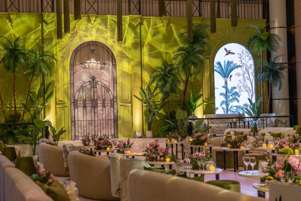 Palm Trees and Velvet Greens: A Tropical Wedding in Bahrain