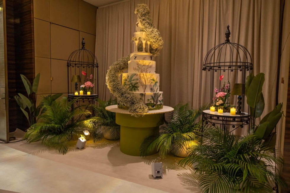 Palm Trees and Velvet Greens: A Tropical Wedding in Bahrain