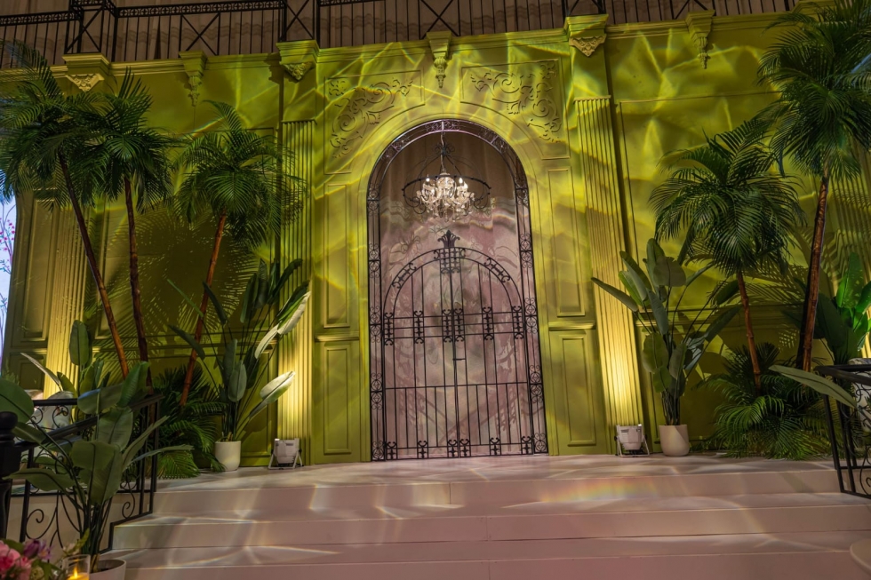 Palm Trees and Velvet Greens: A Tropical Wedding in Bahrain