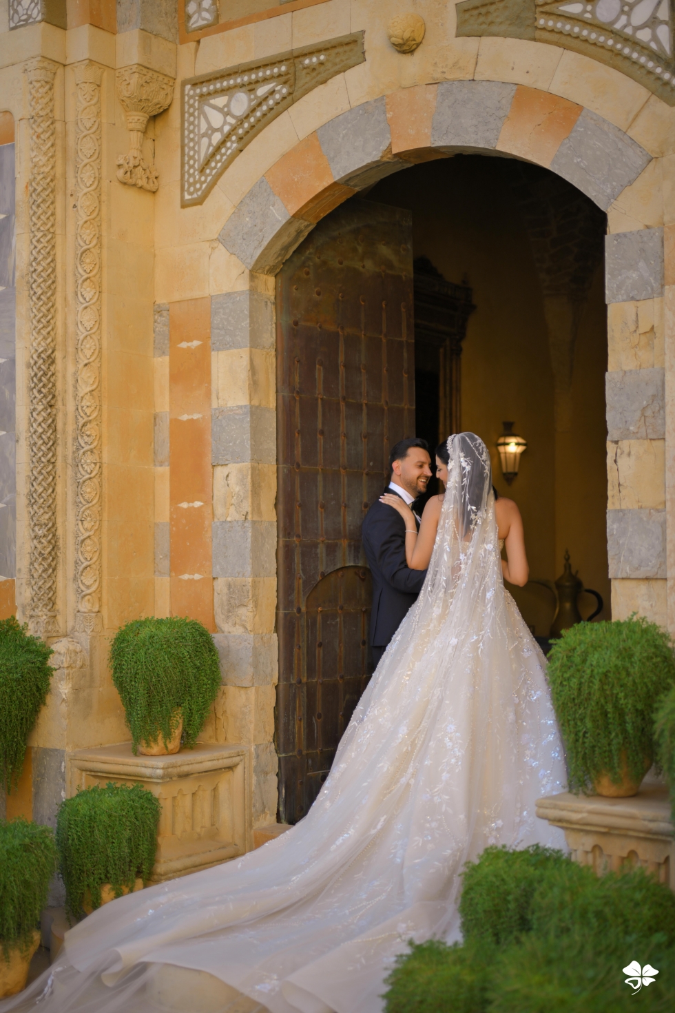 A Palace Celebration Wrapped in Oriental Elegance