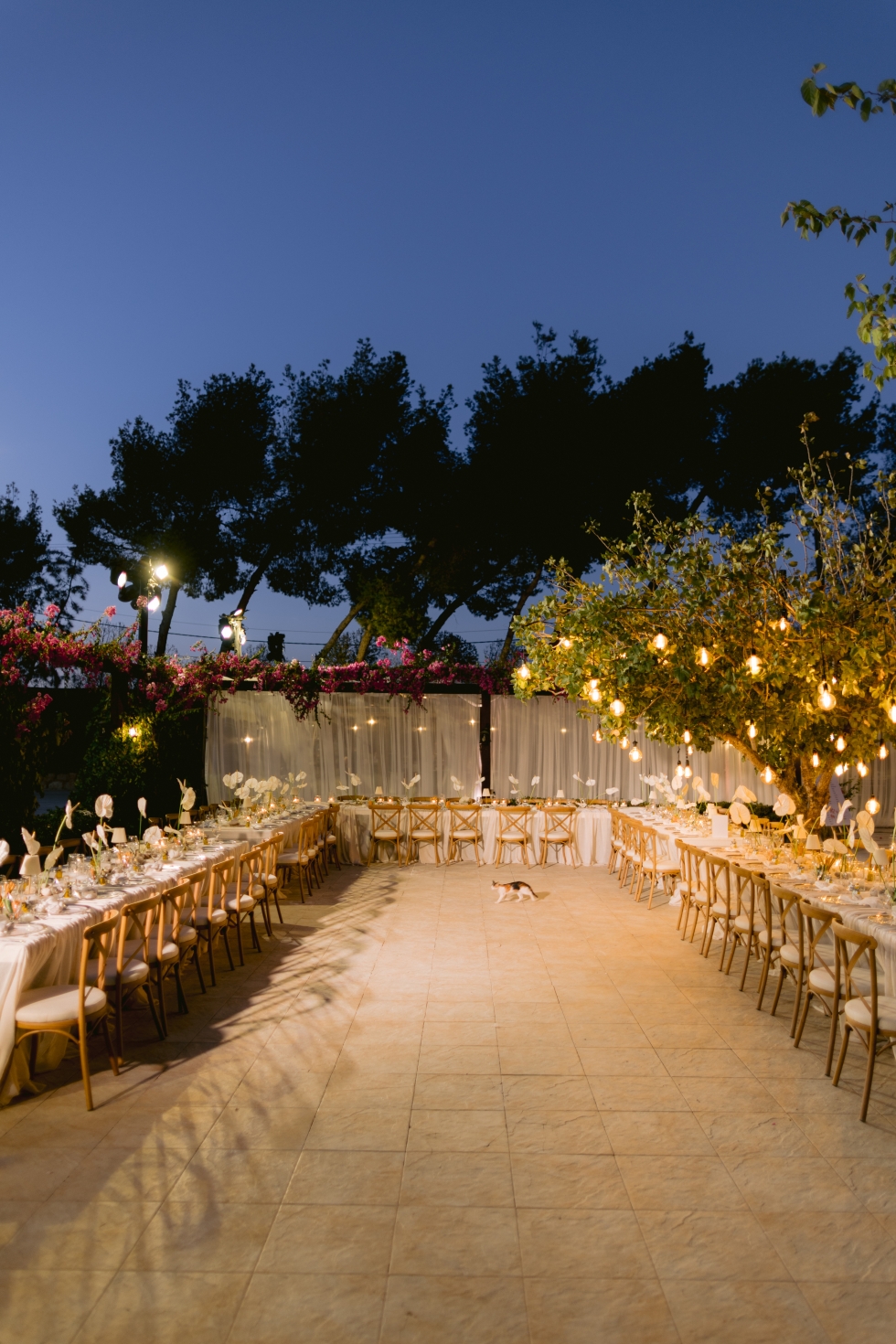 A Calla Lilies Dream Wedding in Jordan A Calla Lilies Dream Wedding in Jordan