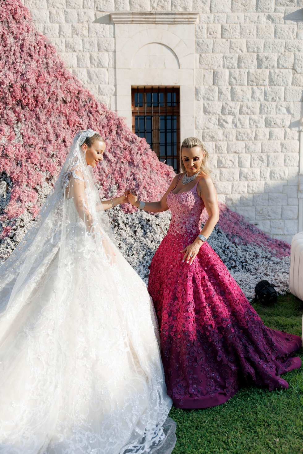 حفل زفاف لبناني فاخر يفيض فخامة ورومانسية حفل زفاف لبناني فاخر يفيض فخامة ورومانسية