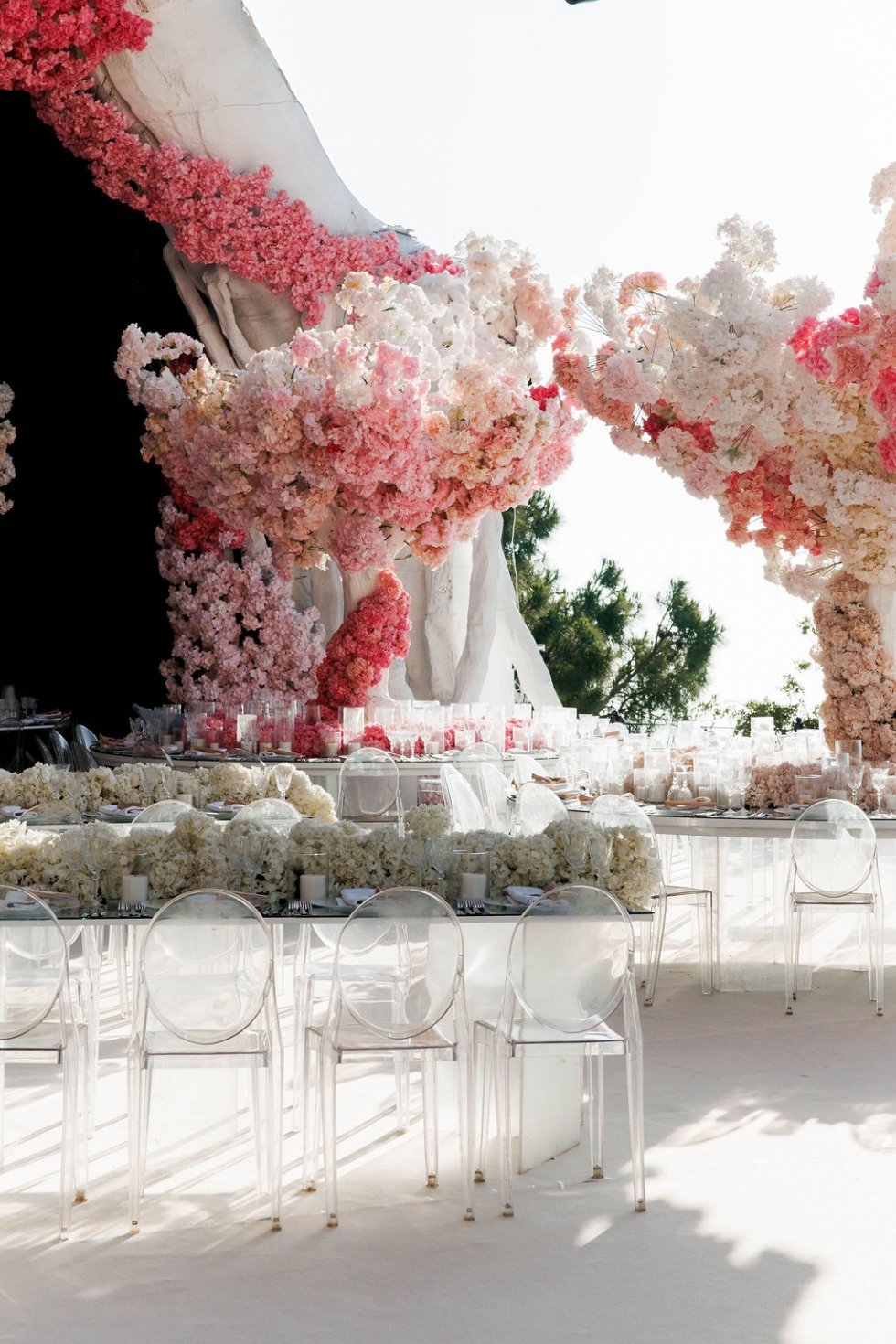 حفل زفاف لبناني فاخر يفيض فخامة ورومانسية حفل زفاف لبناني فاخر يفيض فخامة ورومانسية