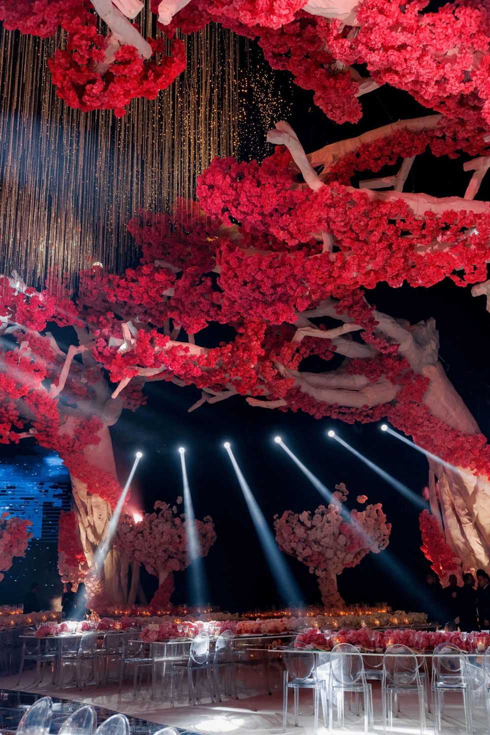 حفل زفاف لبناني فاخر يفيض فخامة ورومانسية حفل زفاف لبناني فاخر يفيض فخامة ورومانسية