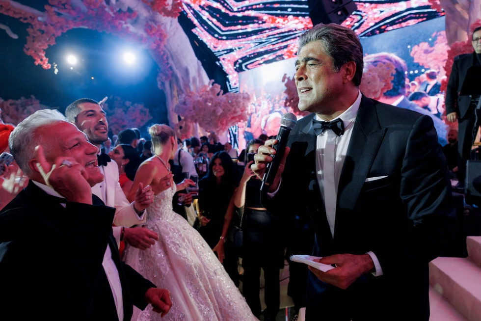 حفل زفاف لبناني فاخر يفيض فخامة ورومانسية حفل زفاف لبناني فاخر يفيض فخامة ورومانسية