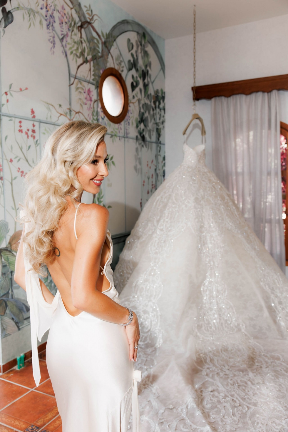 حفل زفاف لبناني فاخر يفيض فخامة ورومانسية حفل زفاف لبناني فاخر يفيض فخامة ورومانسية