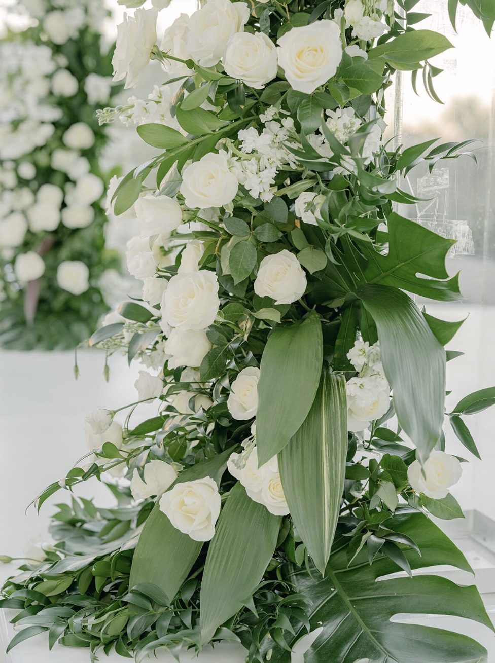 A Pure White Wedding Dream in Dubai