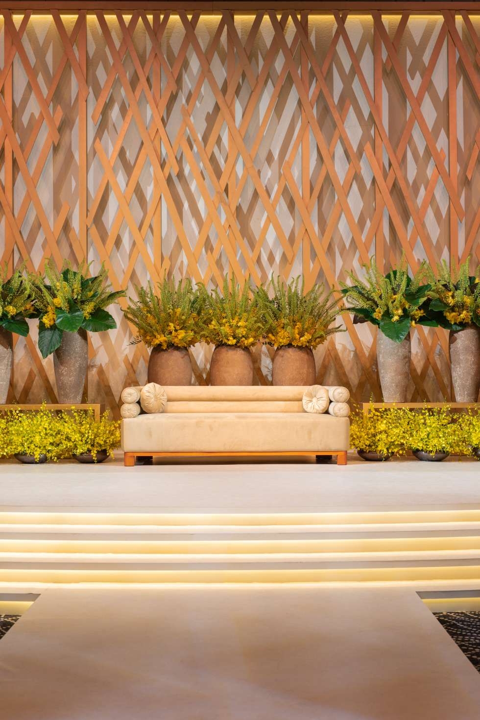 كوش أفراح بأنامل أشهر منظمي حفلات الزفاف في الإمارات