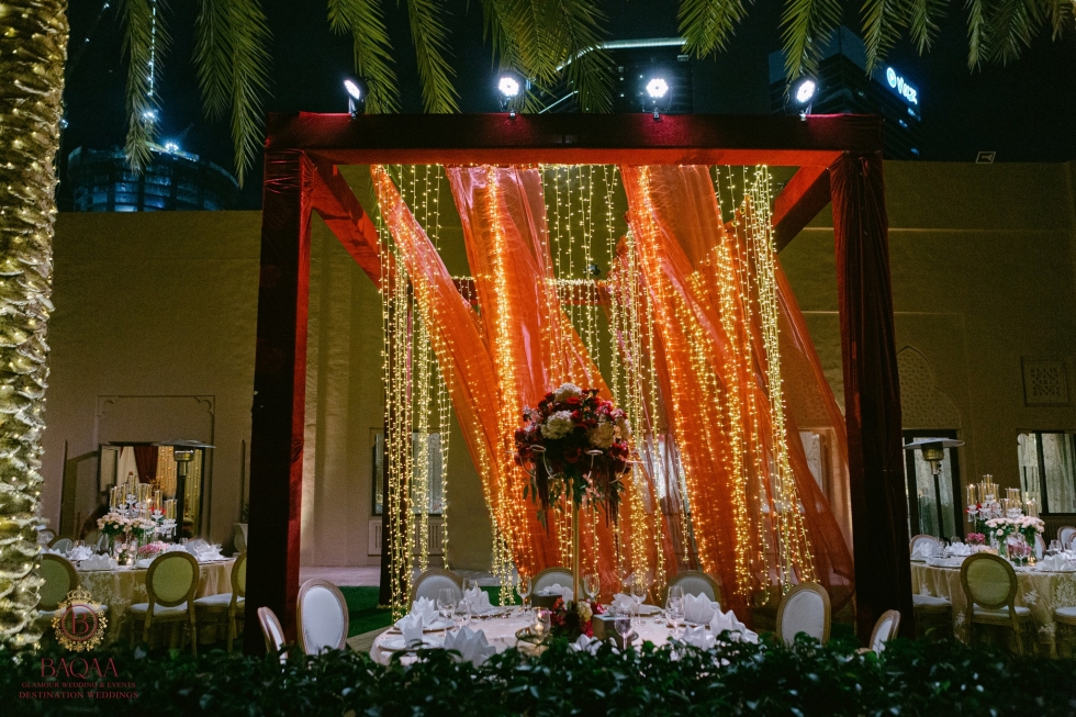 ليلة حناء وسانجيت آسرة في أجواء ملكية بدبي ليلة حناء وسانجيت آسرة في أجواء ملكية بدبي