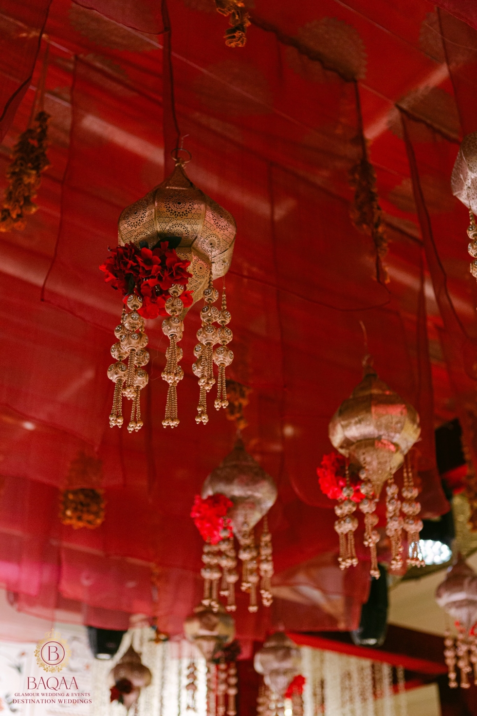 ليلة حناء وسانجيت آسرة في أجواء ملكية بدبي ليلة حناء وسانجيت آسرة في أجواء ملكية بدبي