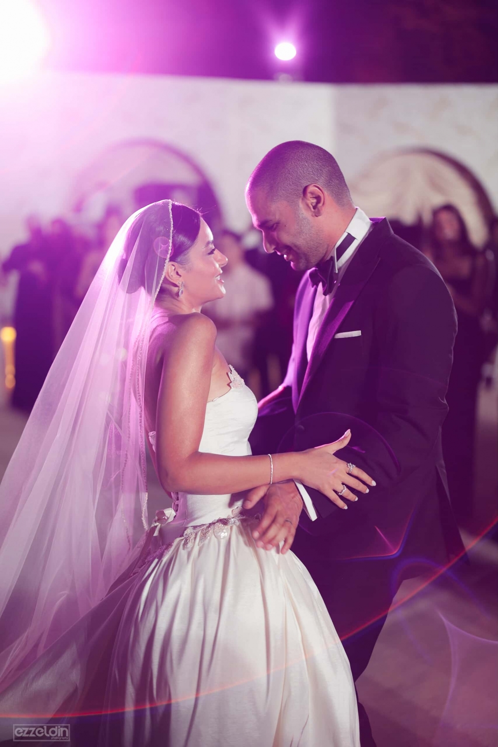 حفل زفاف رومانسي بين أحضان الطبيعة في مصر حفل زفاف رومانسي بين أحضان الطبيعة في مصر