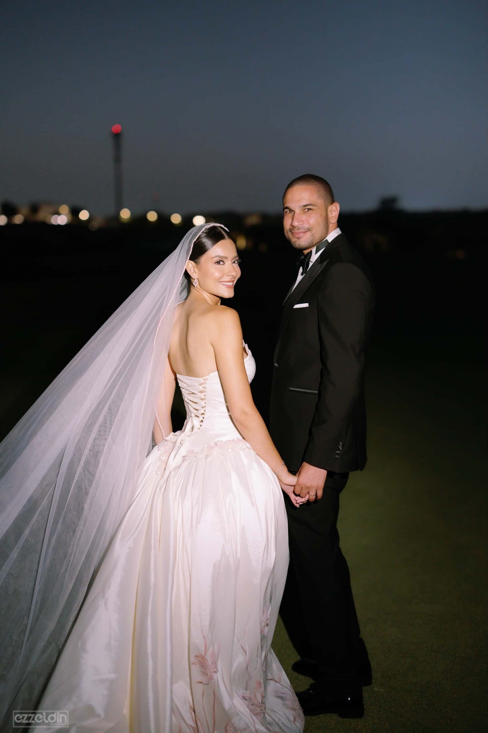 حفل زفاف رومانسي بين أحضان الطبيعة في مصر حفل زفاف رومانسي بين أحضان الطبيعة في مصر