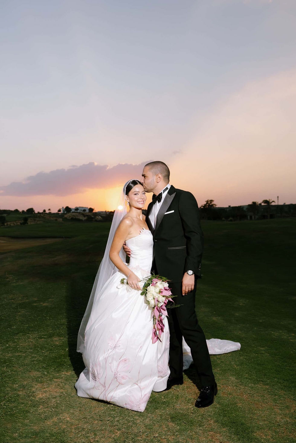 حفل زفاف رومانسي بين أحضان الطبيعة في مصر حفل زفاف رومانسي بين أحضان الطبيعة في مصر