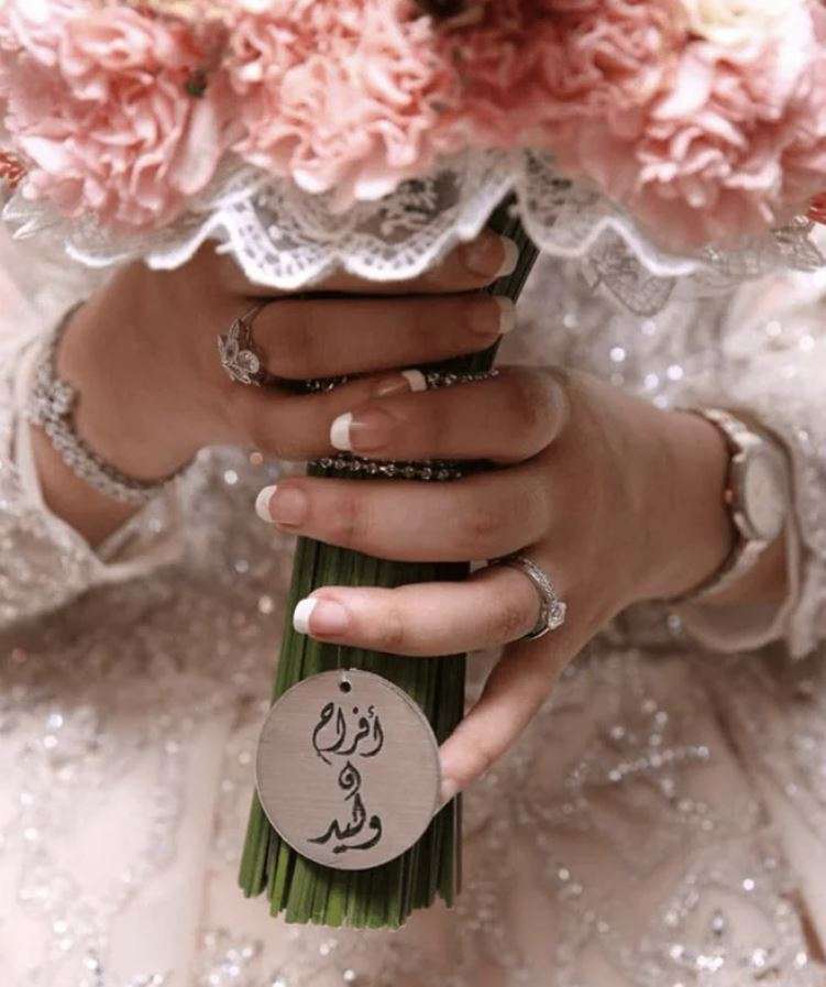 Beautiful Charm Tag Ideas for Wedding Bouquets