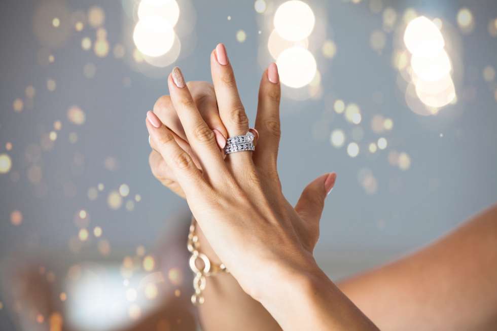 Engagement Ring Shopping 101: 7 Tips And Tricks Engagement Ring Shopping 101: 7 Tips And Tricks