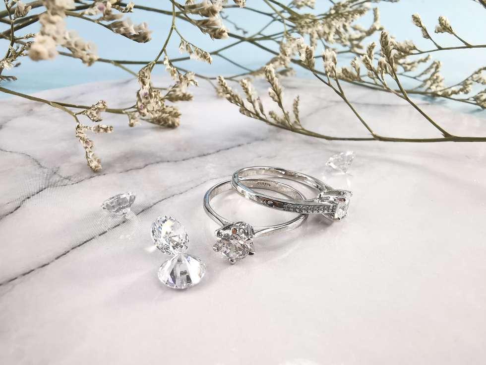 Consider These 6 Vital Things When Buying An Engagement Ring Consider These 6 Vital Things When Buying An Engagement Ring