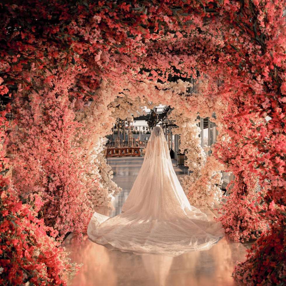 Amazing Flower Arches for Weddings 