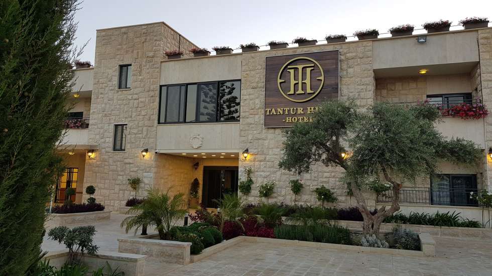 Tantur Hills Hotel 