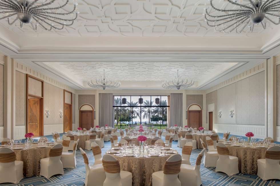 Four Seasons Dubai at Jumeirah Beach Four Seasons Dubai at Jumeirah Beach