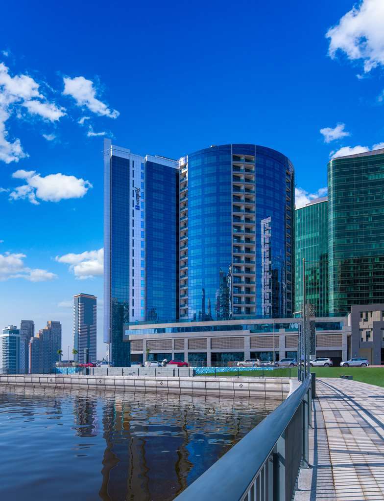 Radisson Blu Hotel - Dubai Waterfront
