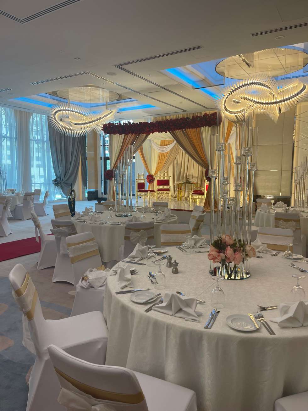 حزمة الزفاف الماسية في هيلتون دبي نخلة جميرا